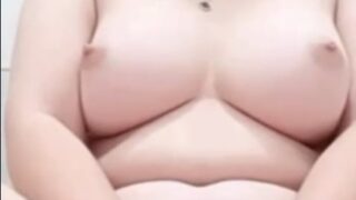 Hồng Ngọc Slave Cho Em Trai Liếm Ti – P4