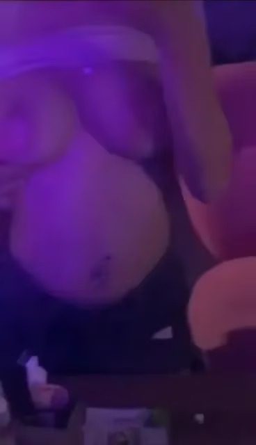 Thanh Hiền Tài Sản Chẳng Có Gì Ngoài Cặp Vú Khủng