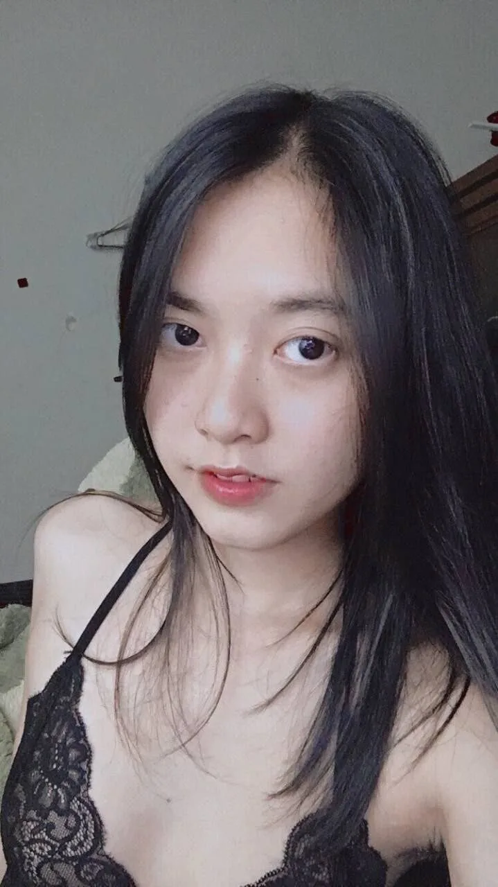 Lê Minh Anh (_callmemia05) Chổng Lồn Thủ Dâm – vietdam.net