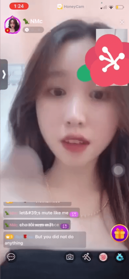 Em Gái Làm HoneyCam Show Hàng