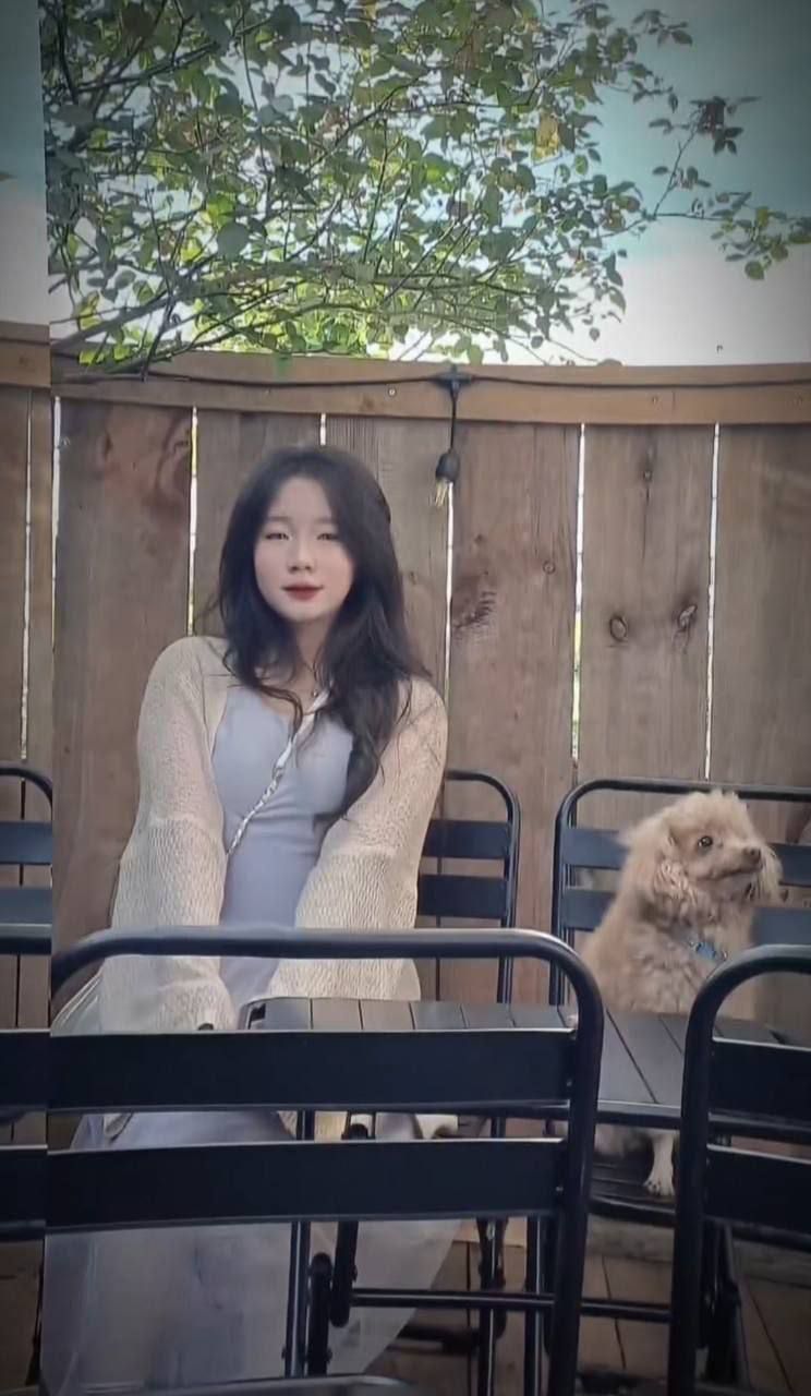 Em Gái Vân Thy Móc Lồn Cực Căng