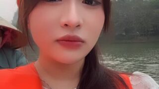 Hot Girl Đặng Nhật Linh Cosplay Địt Rên Bể Khách Sạn – vietdam.net