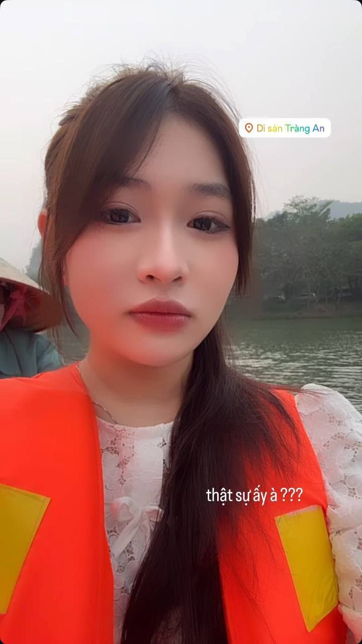 Hot Girl Đặng Nhật Linh Cosplay Địt Rên Bể Khách Sạn – vietdam.net